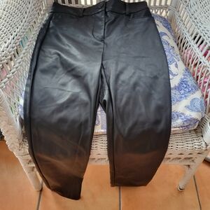 LOFT Black Faux Leather Pants Skinny , size oop, like new condition